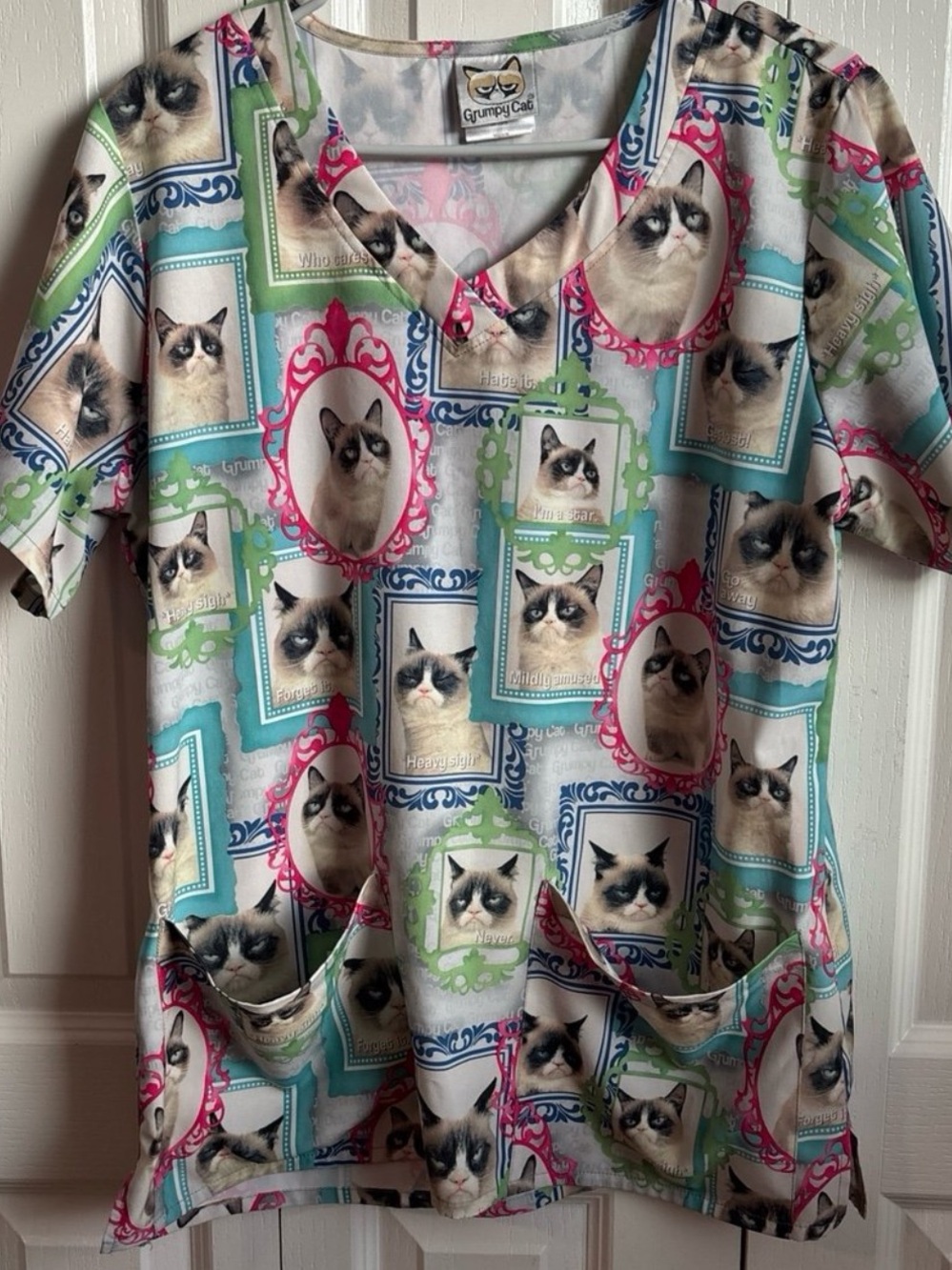 Grumpy Cat| Scrub Top